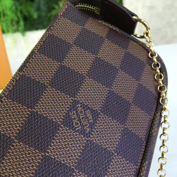 l0vis Vvtt0n mini pochette accessoires chain 3586