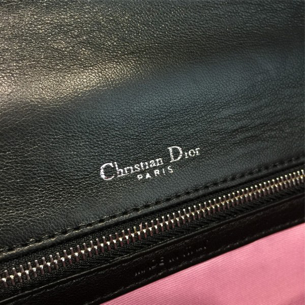 D10r ama 1749  21.5cm x 6.5cm x 13cm