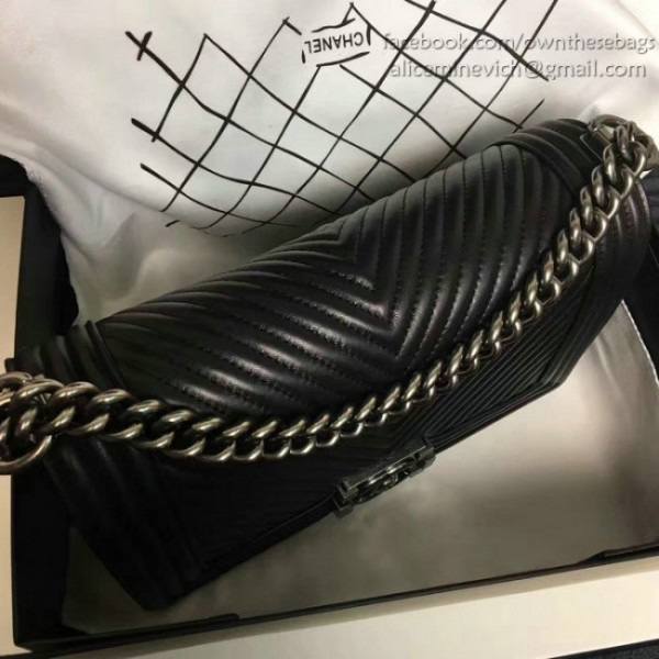 Ch**el medium chevron lambskin quilted boy bag black 25 cm