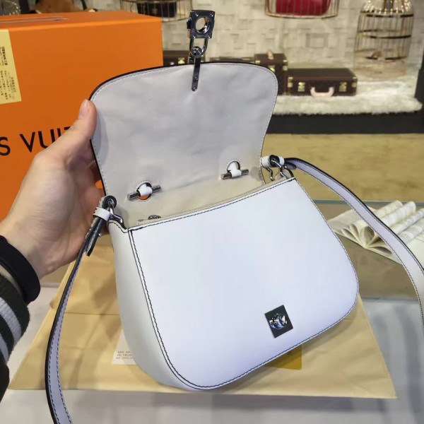l0vis Vvtt0n chain cohotbag it bag pm 3658