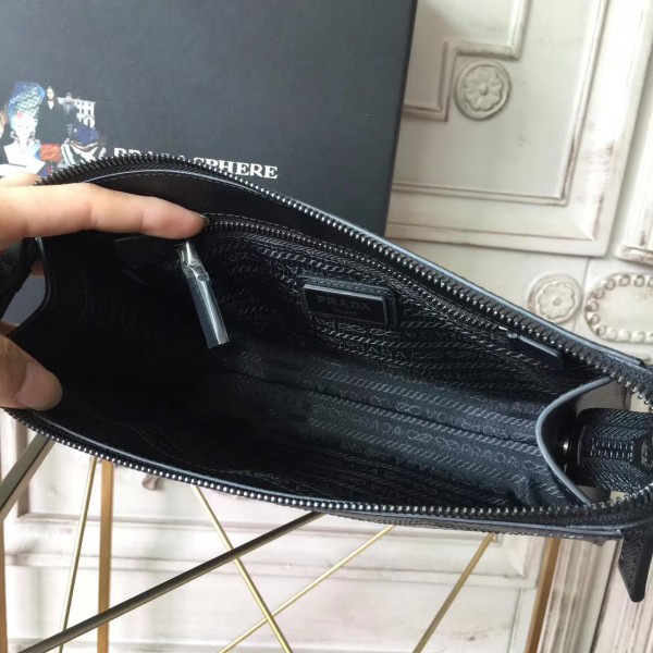 Pra*a leather clutch bag 4312 23.5cm x 1.5cm x 17.5cm