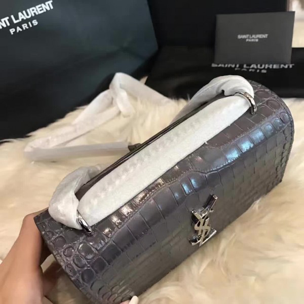Y51 sunset chain wallet in crocodile embossed shiny leather 4829 17cm x 13cm x 7cm