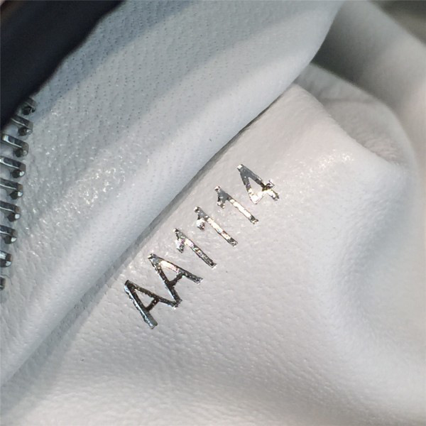 l0vis Vvtt0n capucines bb white 3448 27cm x 9cm x 17.5cm