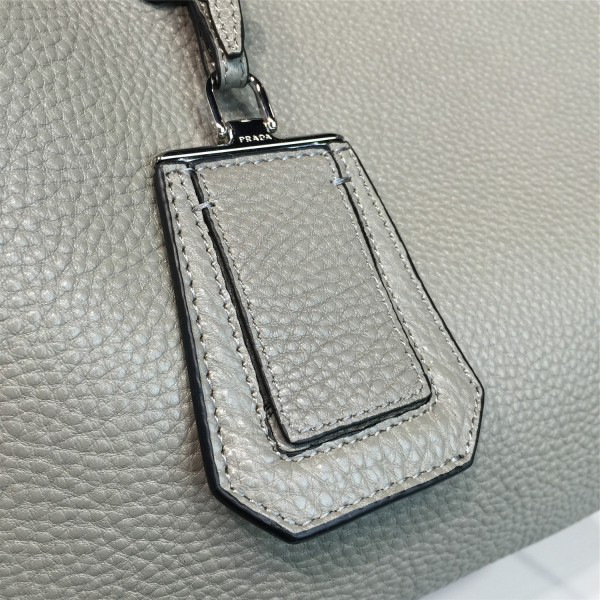 Pra*a double bag 4104 35.5cm x 18cm x 27cm