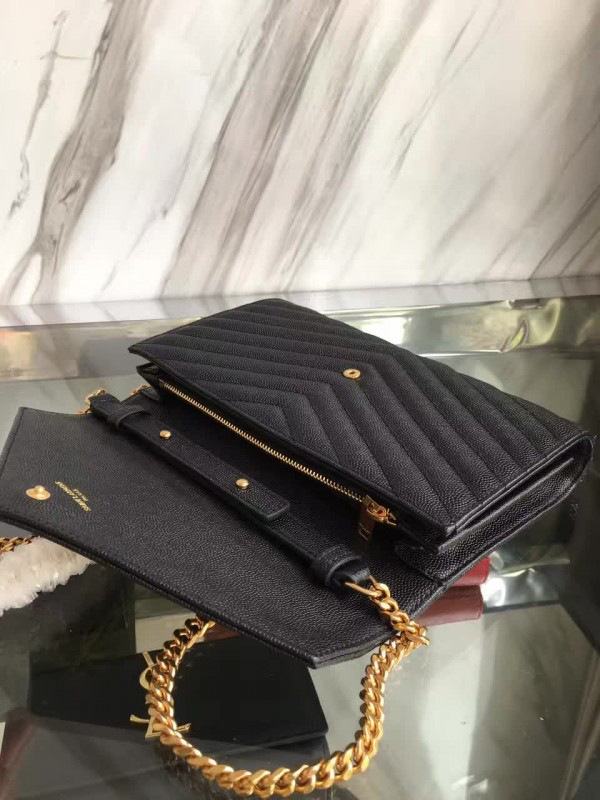 Y51 envelope chain wallet 5092 22cm x 5.5cm x 13.5cm