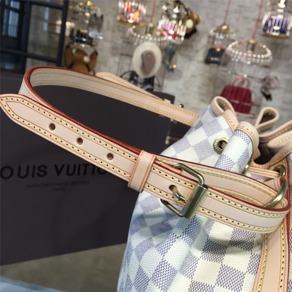 l0vis Vvtt0n monogram noe bb_24.5cm