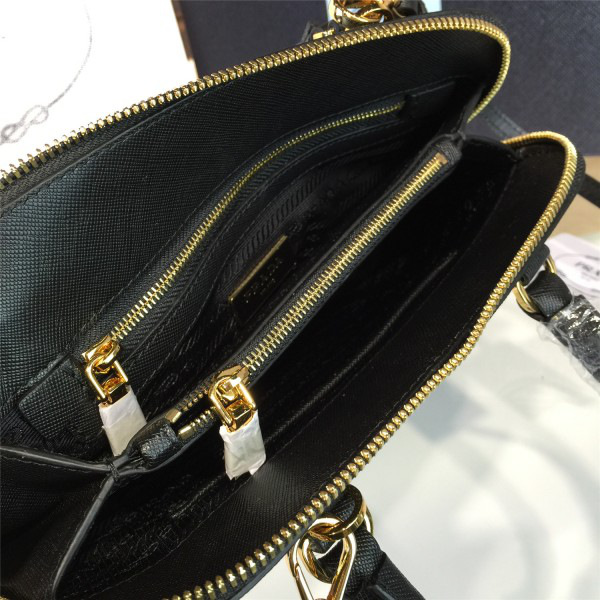 Pra*a promenade bag 3892  25.5cm x 10.5cm x 17cm