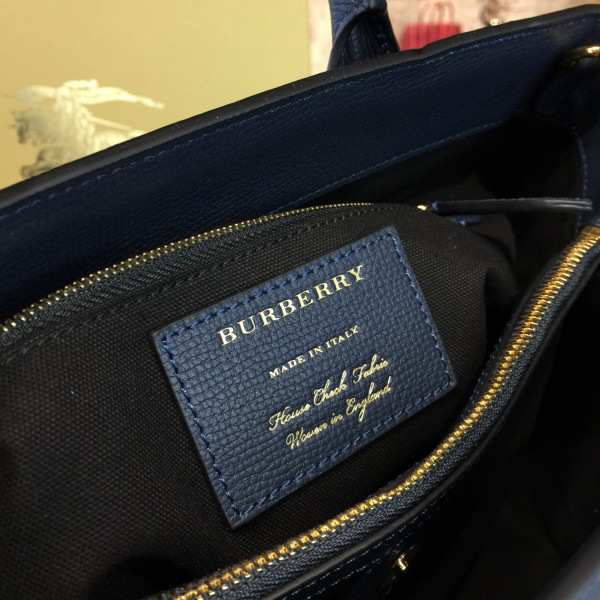 Bv*b*rry dark blue shoulder bag 35cm x 15cm x 26cm