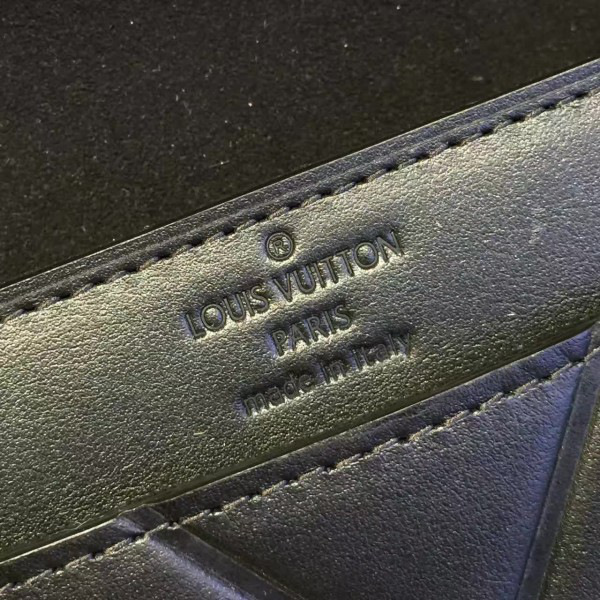 l0vis Vvtt0n l0vise chain cohotbag gm 3437