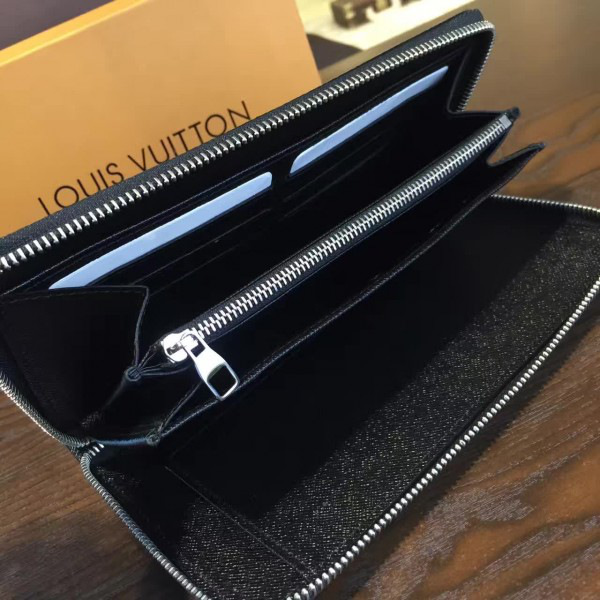 l0vis Vvtt0n zippy cohotbag wallet blue 3147