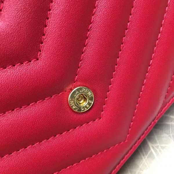 Y51 gold monogram college red 5072 19cm x 11.5cm x 4cm