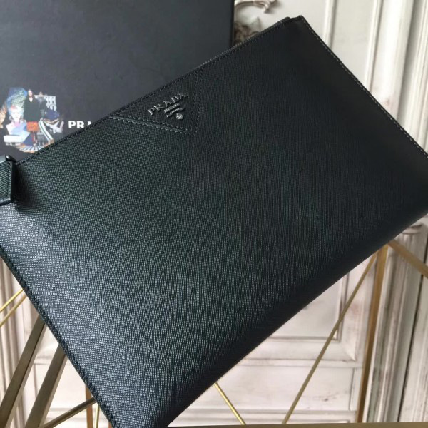 Pra*a leather clutch bag 4315 28cm x 1.5cm x 18cm