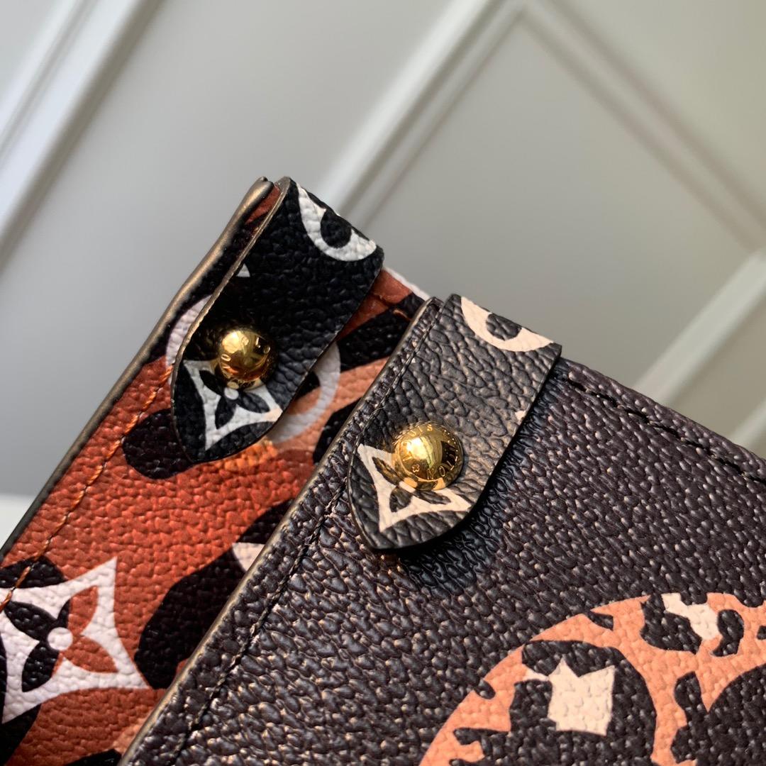 Lv monogram giant on the go tote bag black and white 41 cm