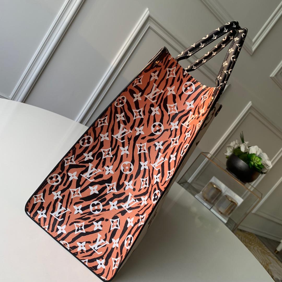 Lv monogram giant on the go tote bag black and white 41 cm