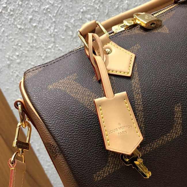l0vis Vvtt0n speedy 30 m44602 30x 19 x 15cm