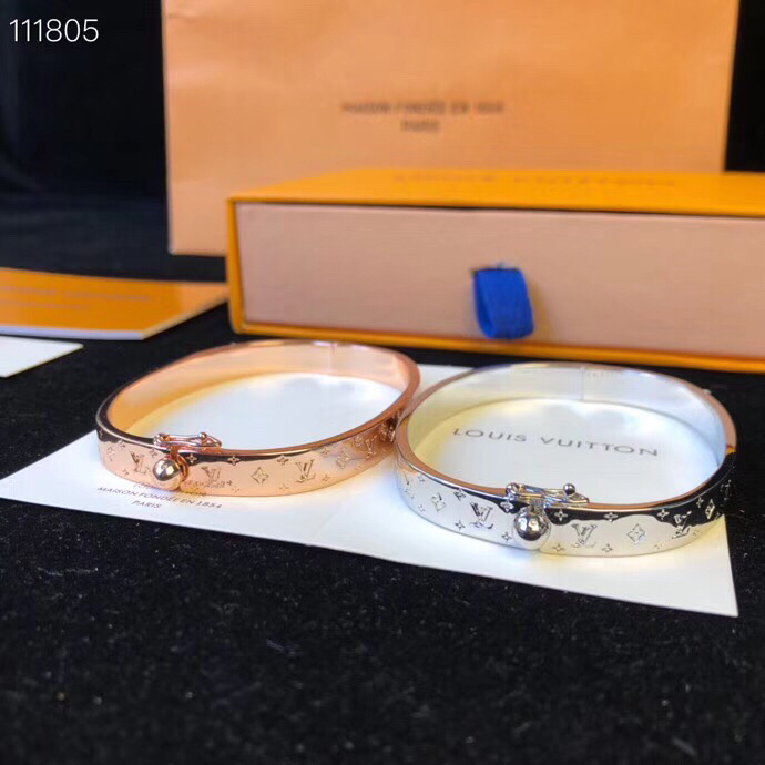 l0vis Vvtt0n bracelet