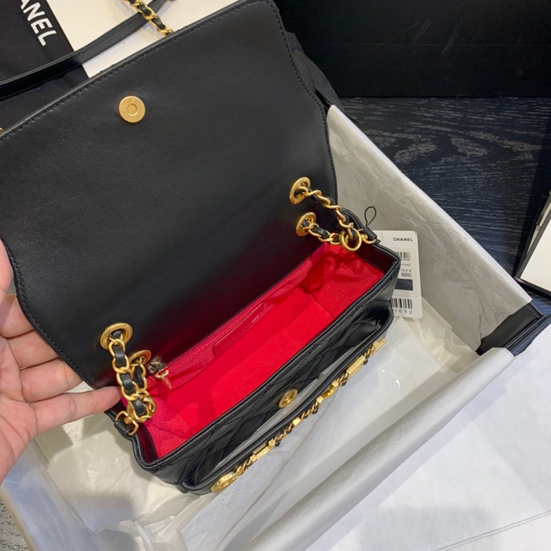 Ch**el small flap bag black 15 x 21 x 8cm