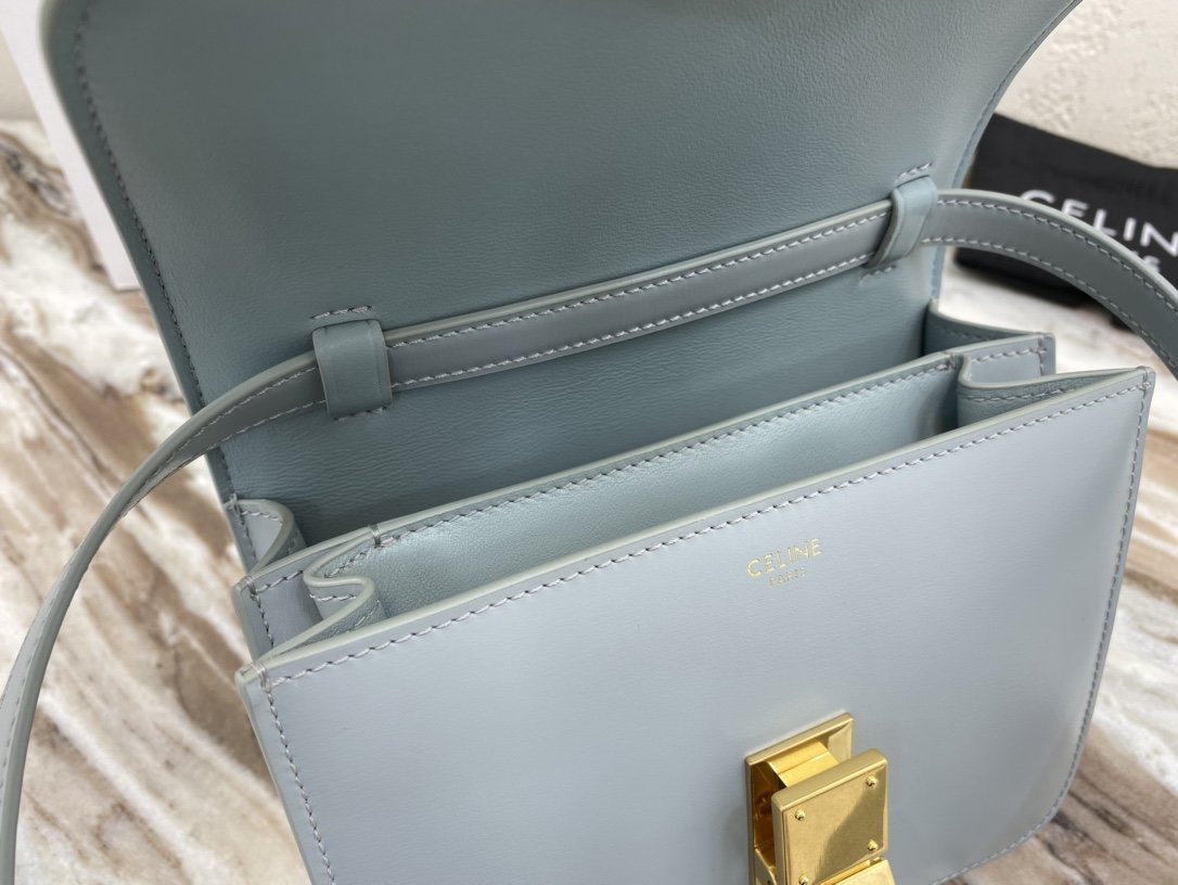 Ce1i*e teen classic bag in box calfskin light charcoal 18.5×15.5×6 cm