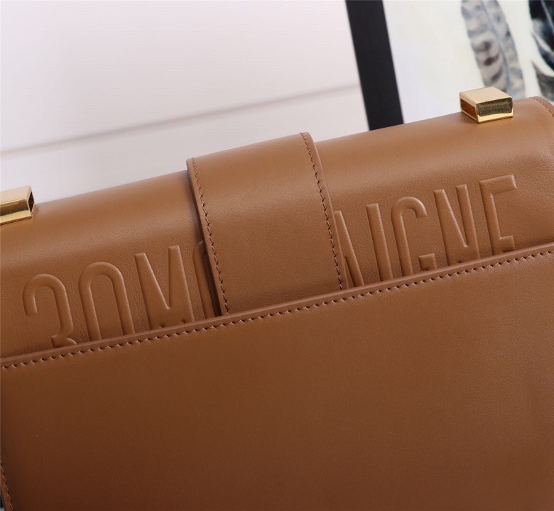 D10r lady D10r montaigne smooth cowhide brown 24 x 17 x 8 cm