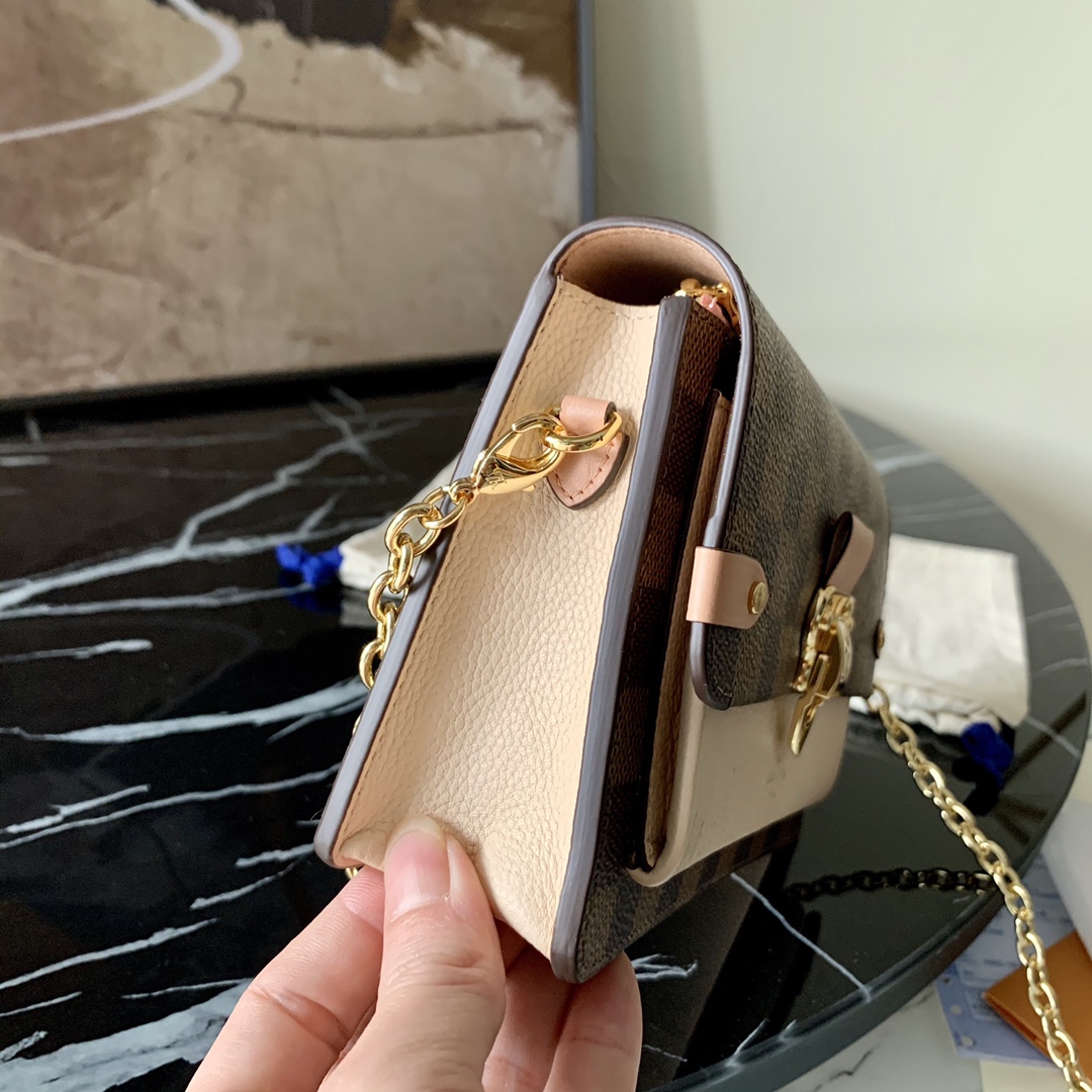 l0vis Vvtt0n vavin chain wallet cream n60237 19.0 x 12.5 x 4.0 cm