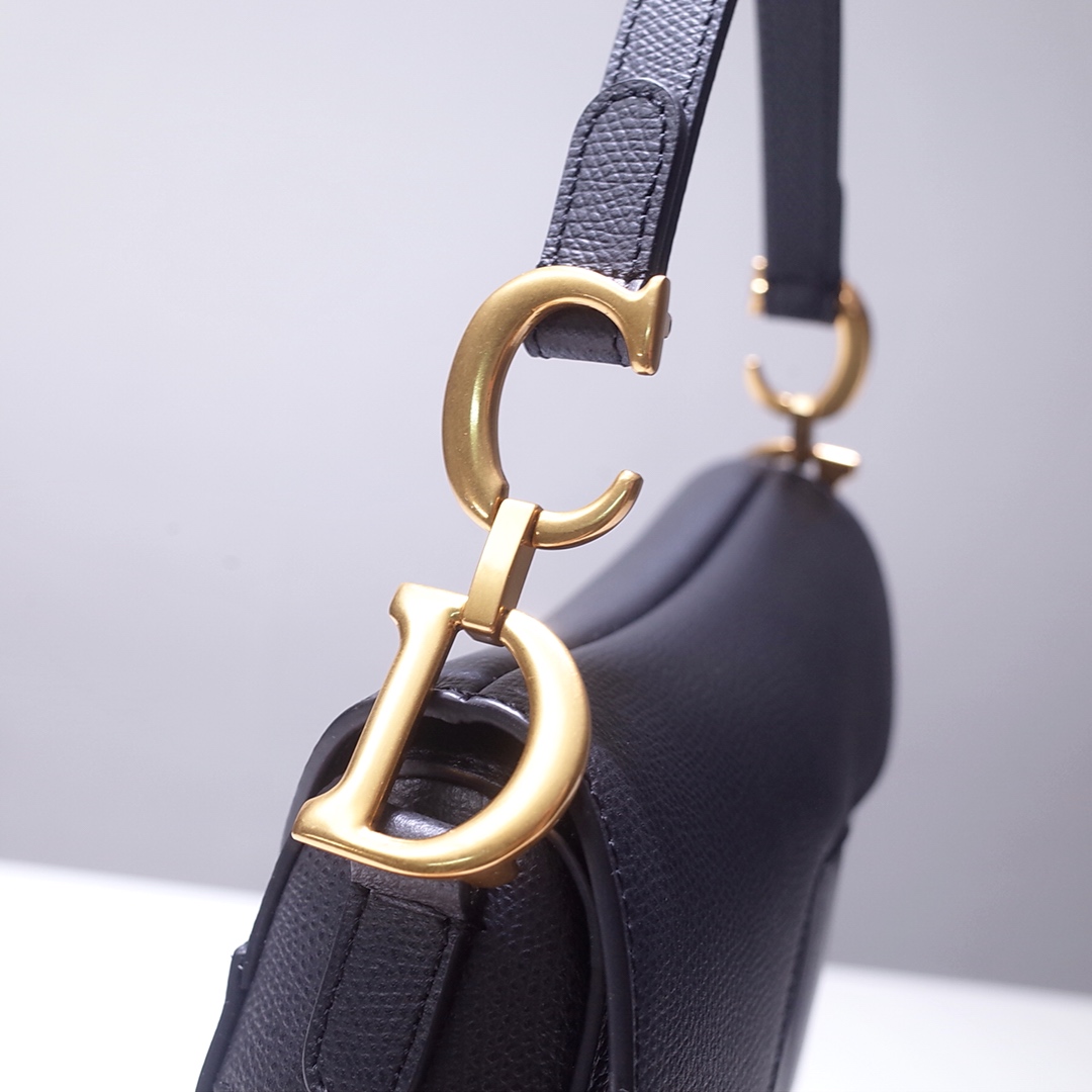 D10r mini saddle bag black grained calfskin jessi m0447cbaa 21 x 18 x 5 cm