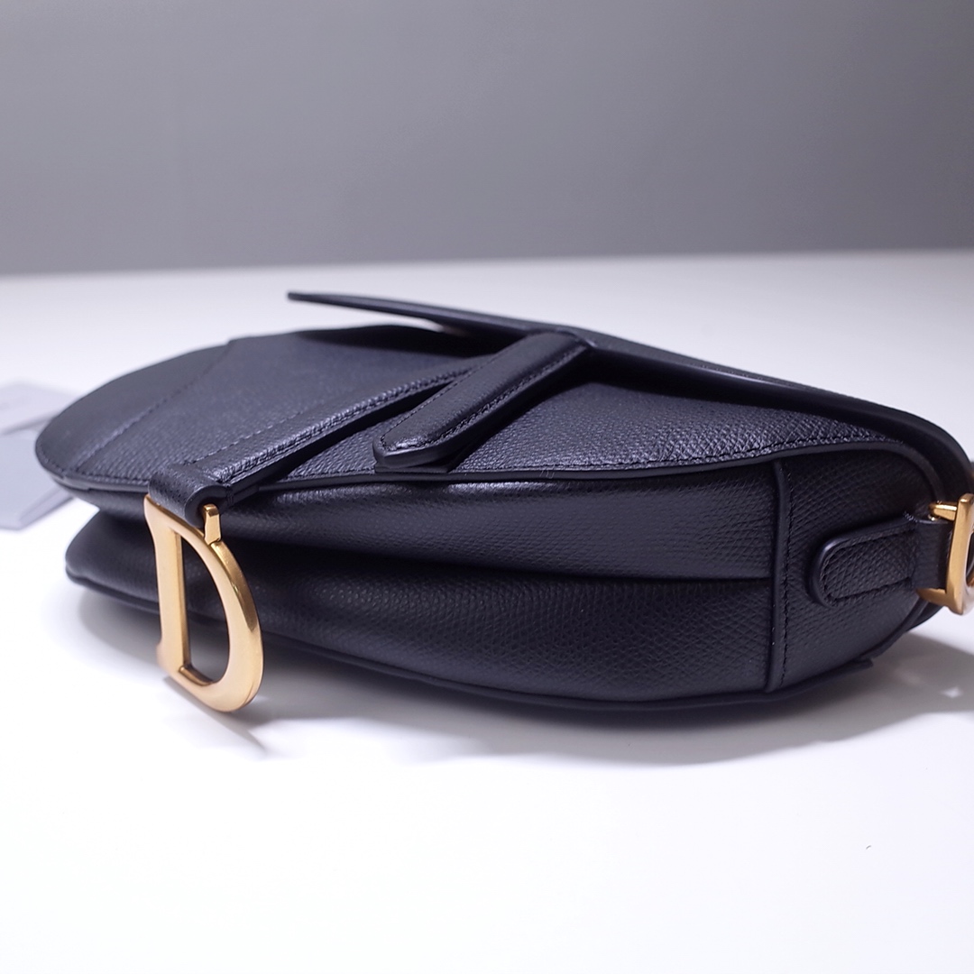 D10r mini saddle bag black grained calfskin jessi m0447cbaa 21 x 18 x 5 cm