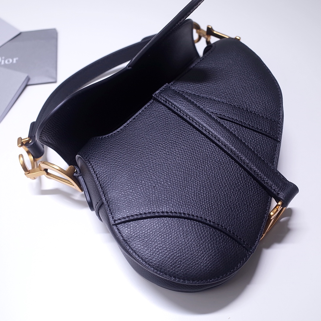 D10r mini saddle bag black grained calfskin jessi m0447cbaa 21 x 18 x 5 cm