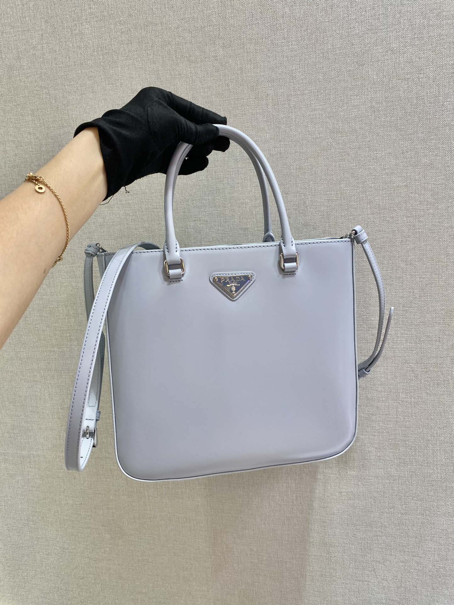 Pra*a brushed leather tote bag cornflower blue 1ba330 24 x 22 x 6 cm