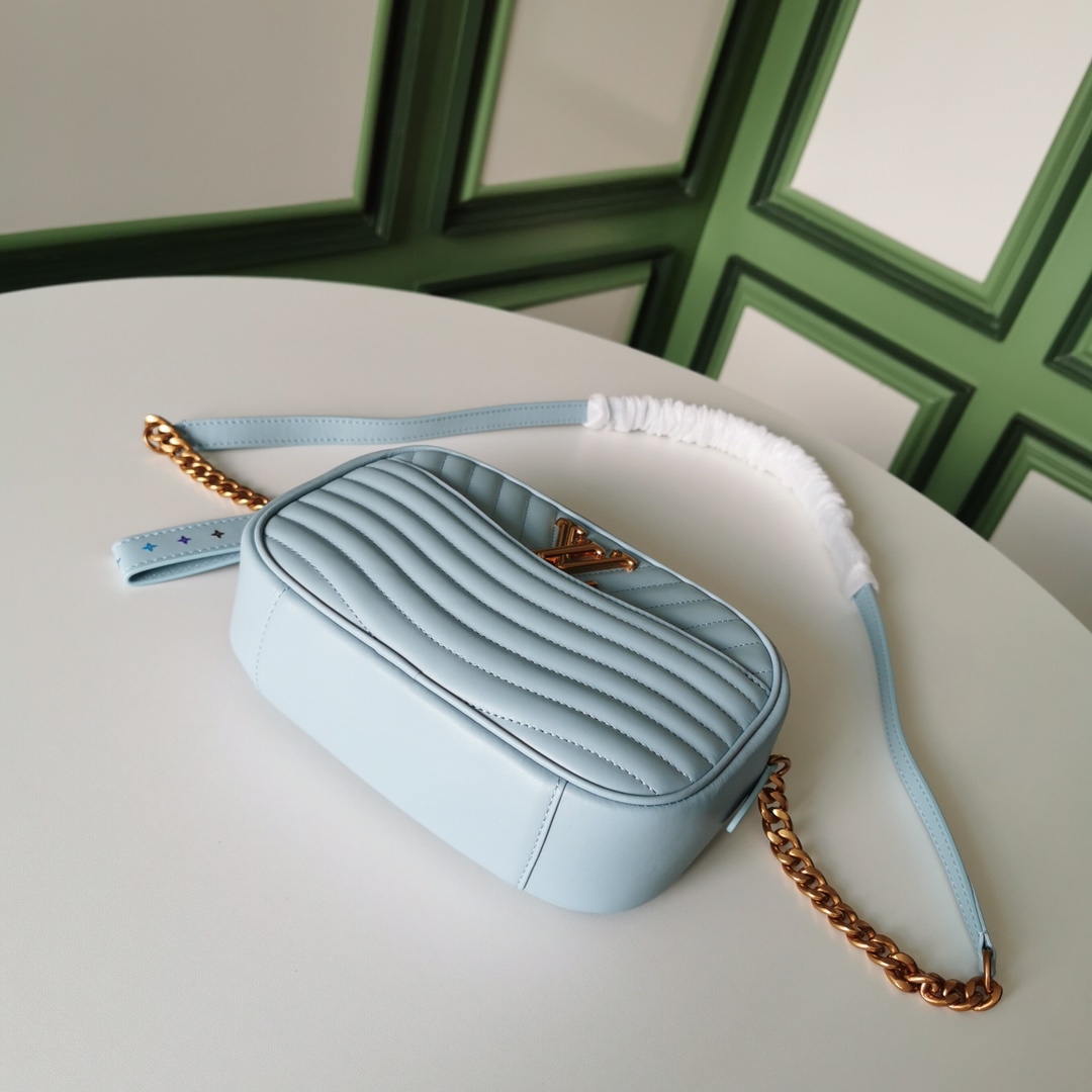 l0vis Vvtt0n new wave camera bag blue m53683 21.5 x 15.5 x 6.0 cm