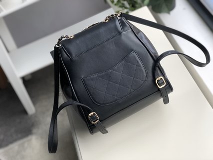 Ch**el business affinity backpack black leather a93748 25 x 24 x 17 cm