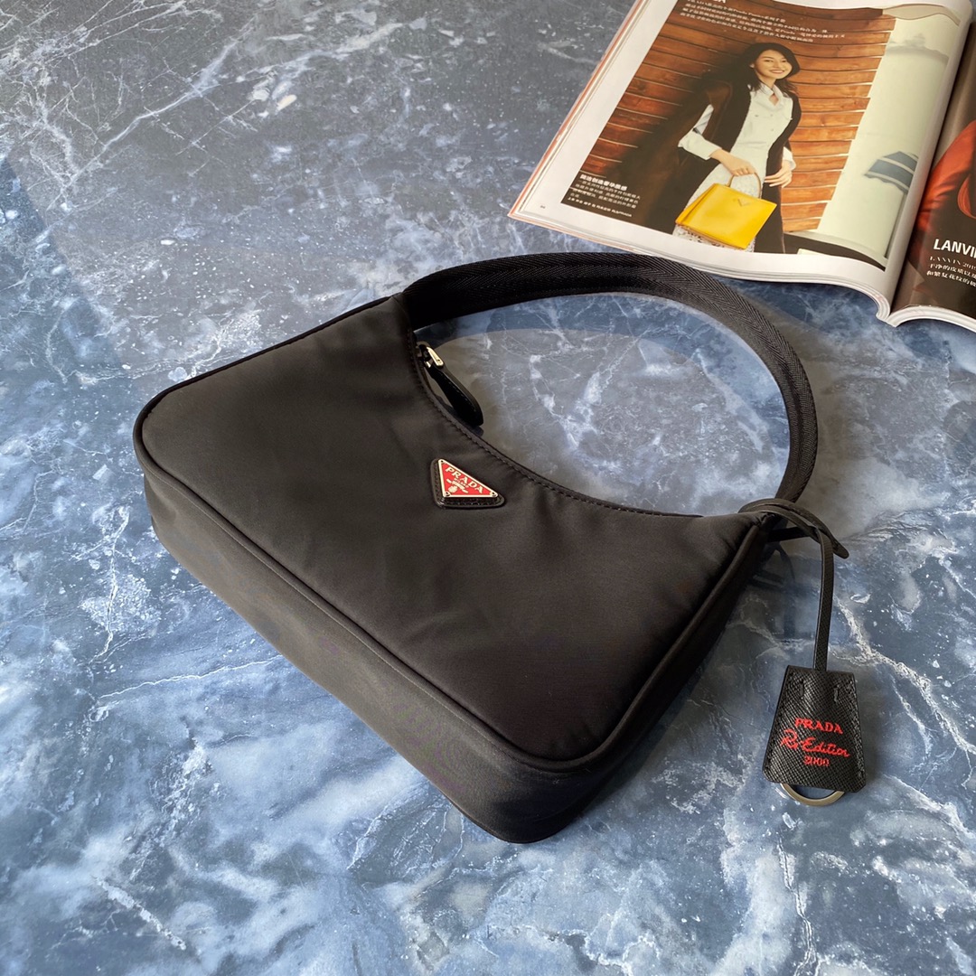 Pra*a re-edition 2000 nylon mini bag black and red 1ne515 23 × 17 × 6 cm