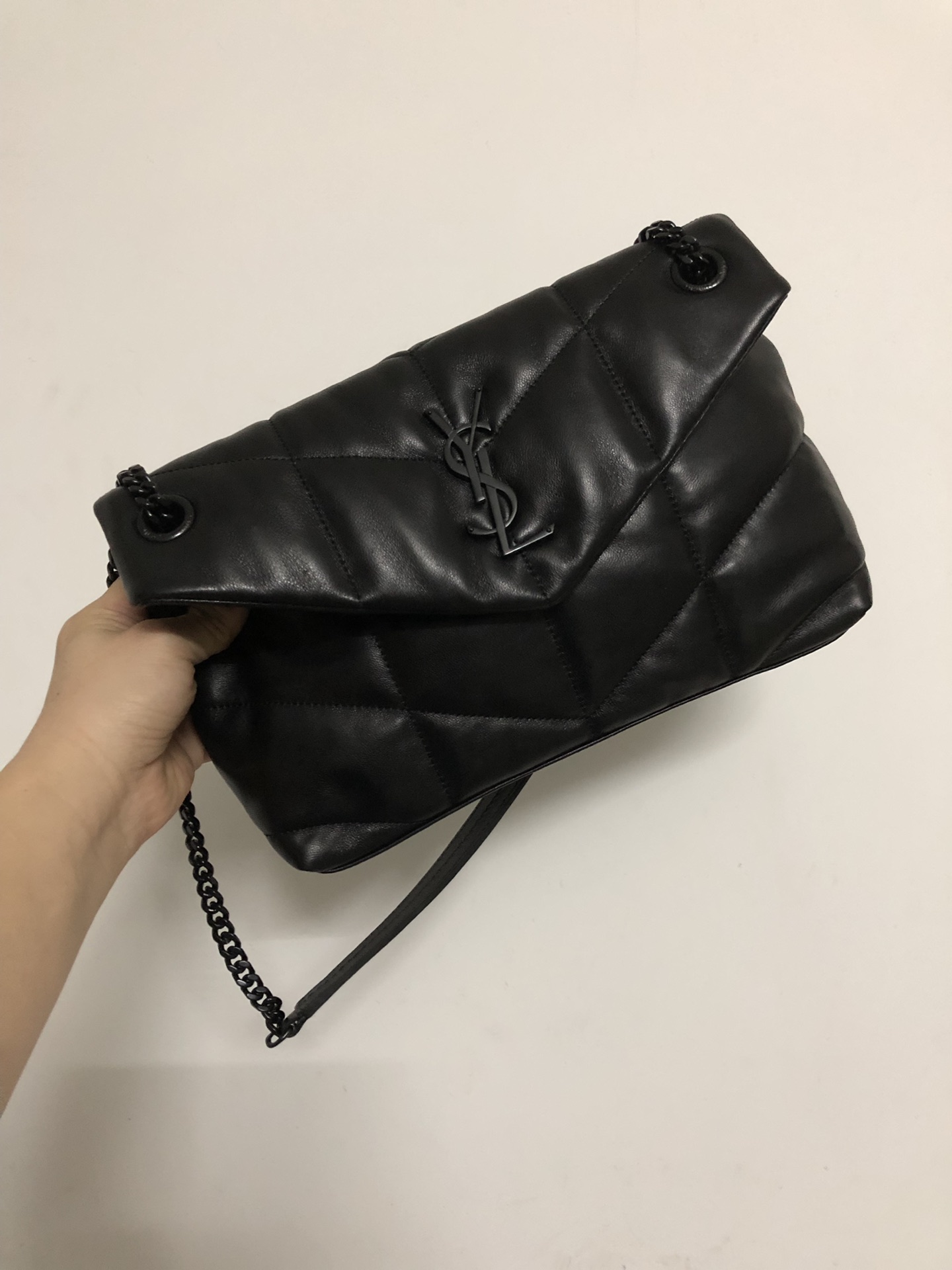 Y51 puffer small bag in quilted lambskin black chain 5774761 29 x 17 x 11 cm