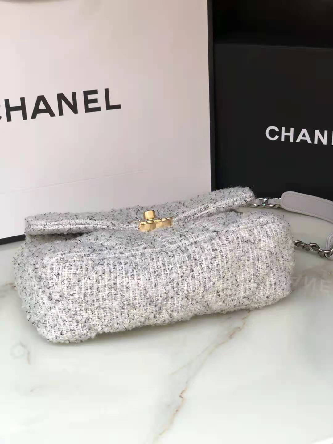 Ch**el 19 handbag gray & ecru as1160 16 × 26 × 9 cm