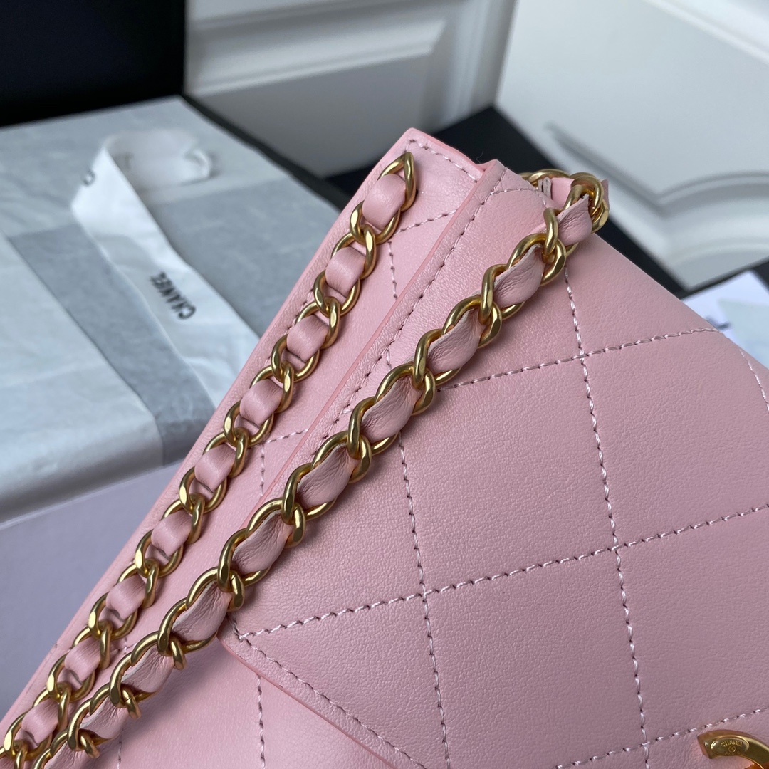 Ch**el large hobo bag calfskin & gold-tone metal pink as2543 23 x 25.5 x 8 cm
