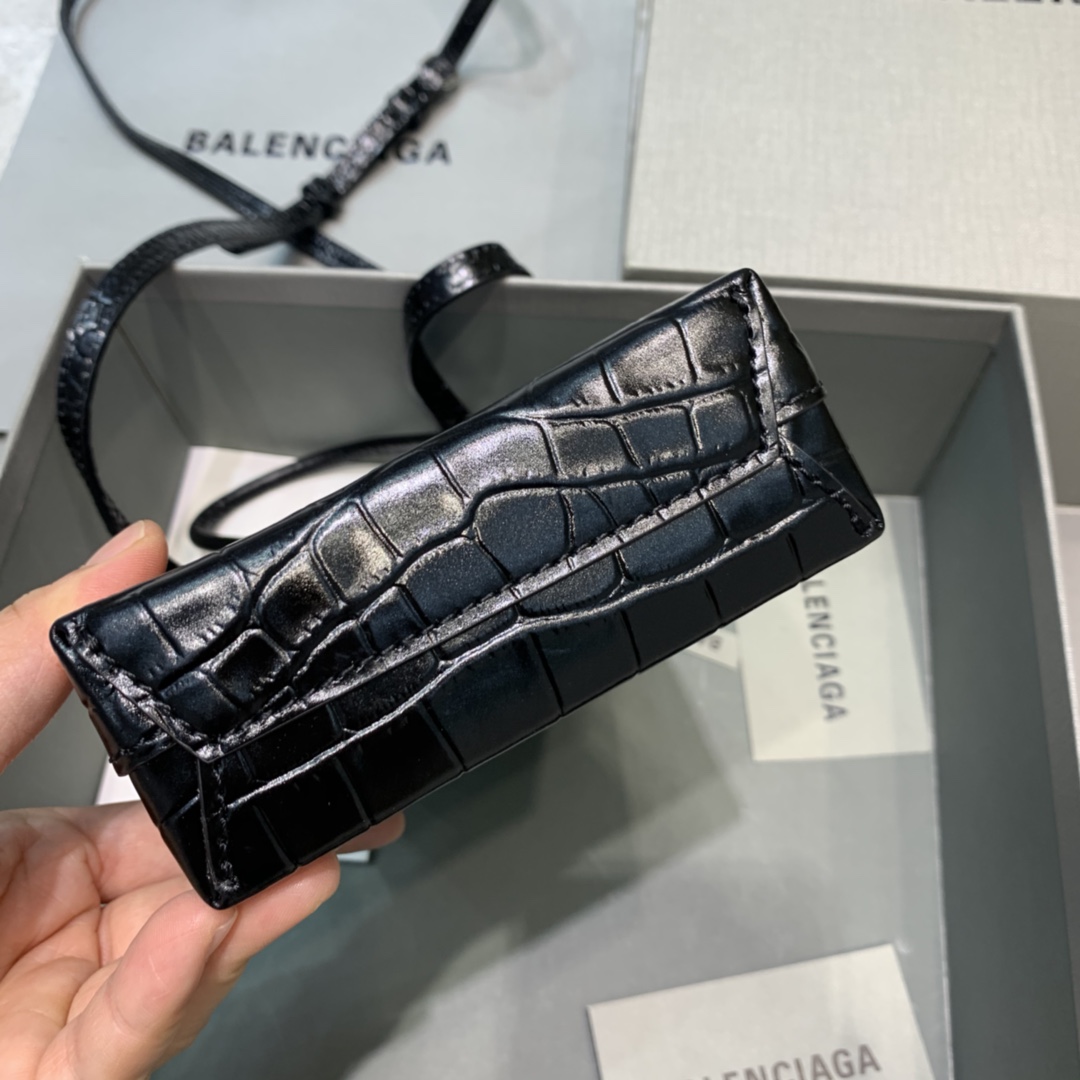 Ba1en*iaga shopping phone holder croc-effect leather bag in black 12 x 4.5 x 18 cm