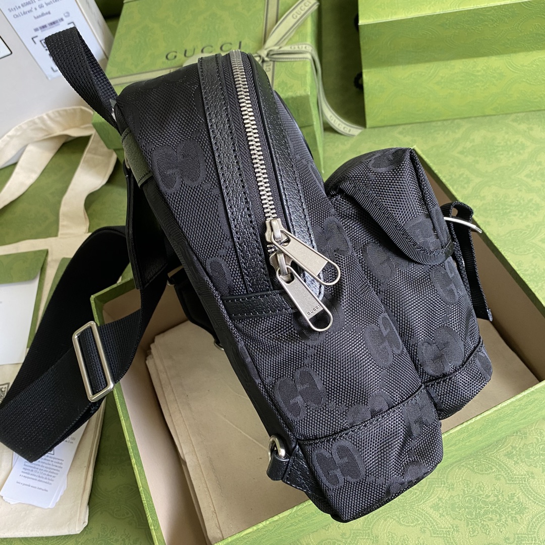 Gvc*1 Gvc*1 off the grid sling backpack 658631 31 x 26.5 x 14 cm