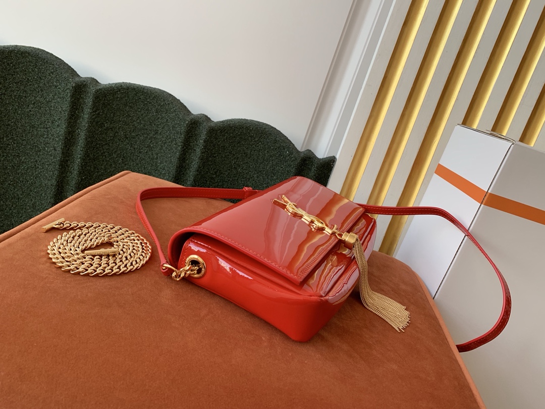Y51 kate 99 with payent in lambskin red 6042761 26 x 13.5 x 4.5 cm