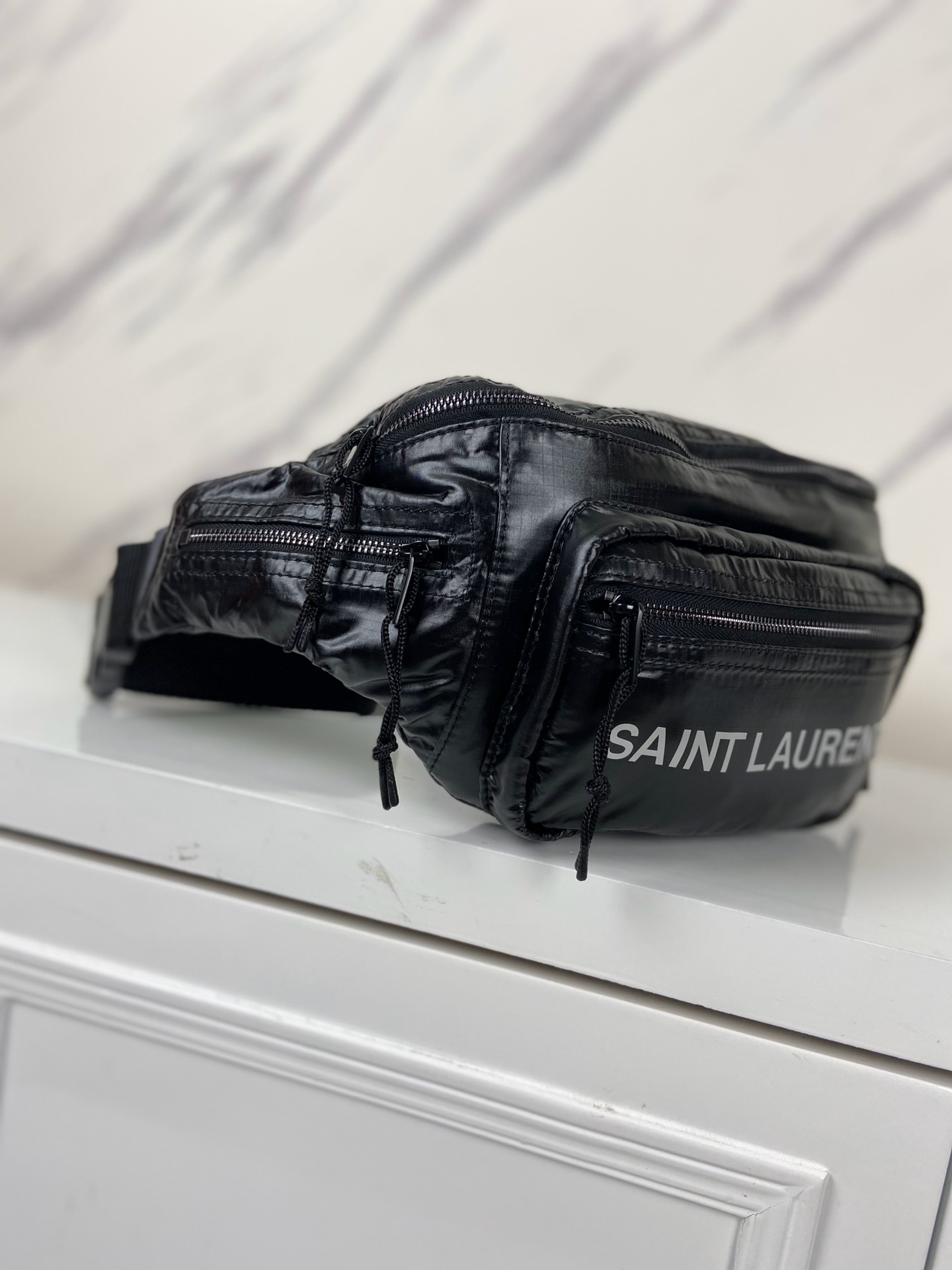 y51 Sa1nt Lau*nt logo printed padded belt bag 13 x 8 cm