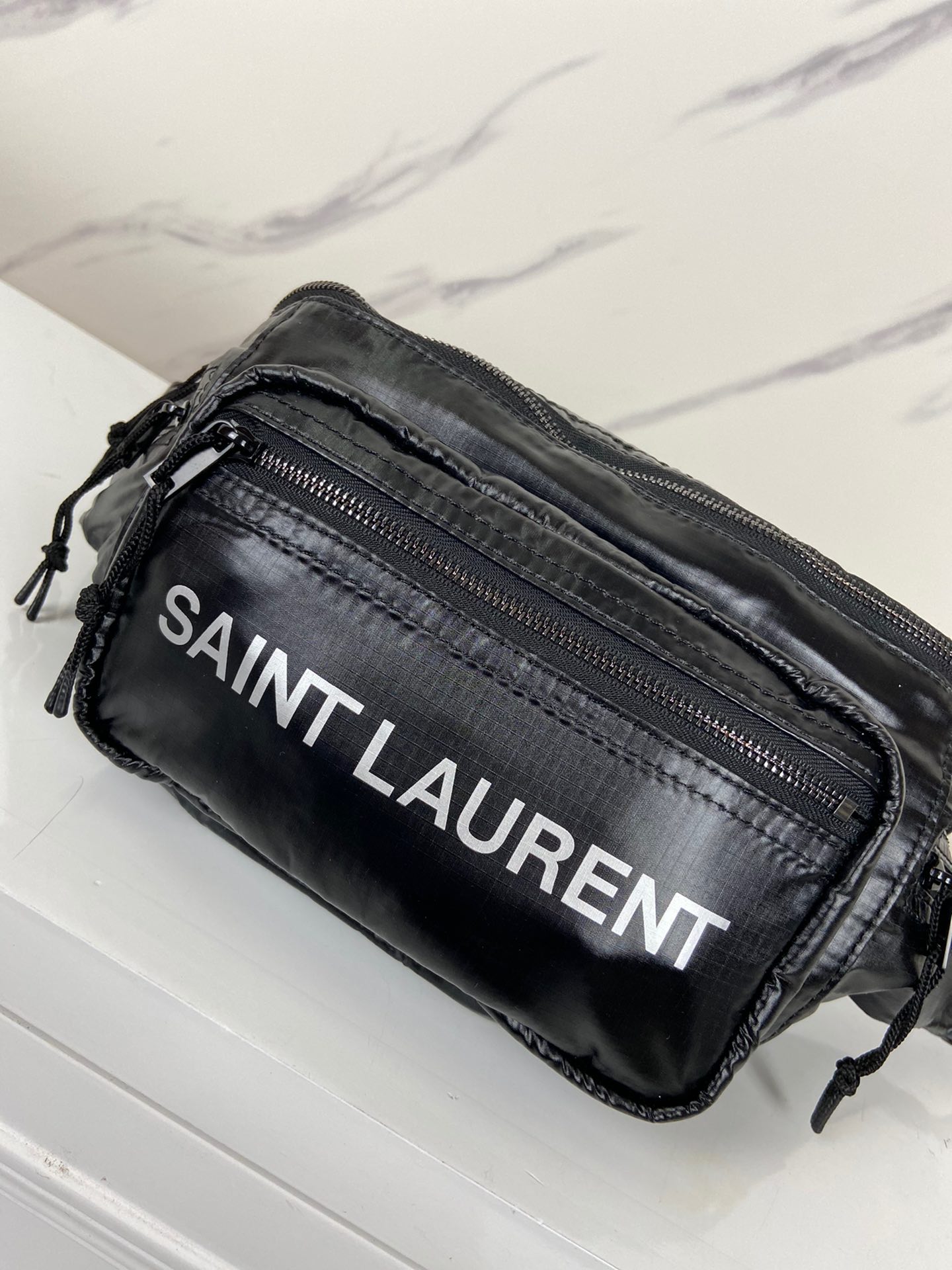 y51 Sa1nt Lau*nt logo printed padded belt bag 13 x 8 cm