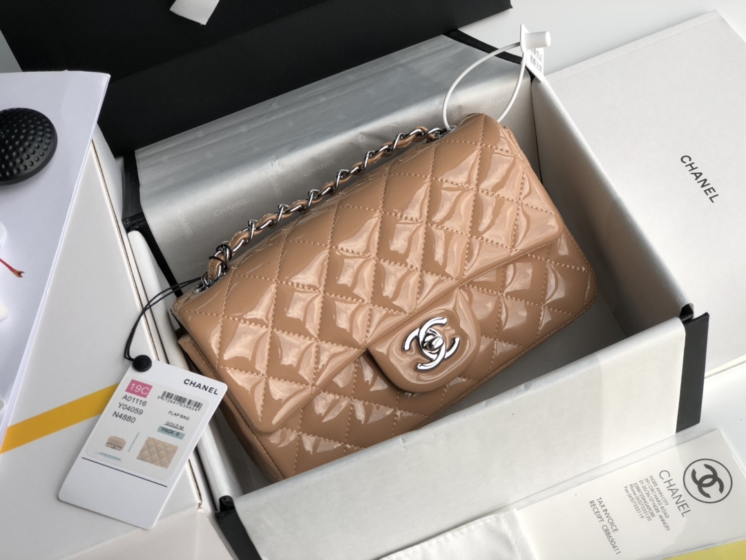 Ch**el cf mini patent calfskin & silver metal beige bag 20cm