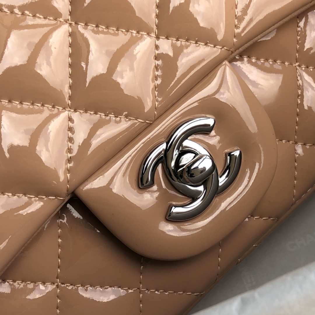Ch**el cf mini patent calfskin & silver metal beige bag 20cm