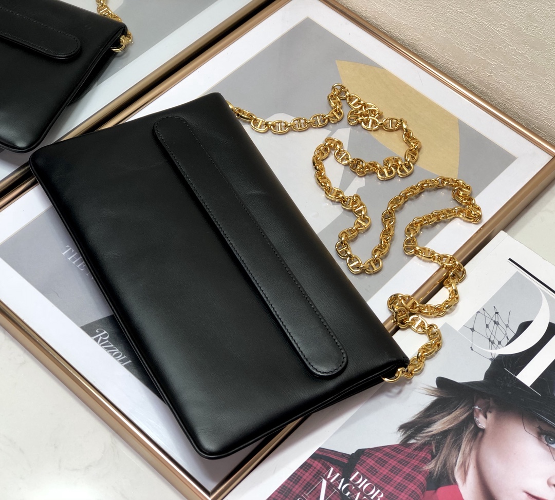 D10r medium double bag black 28 x 16.5 x 3 cm