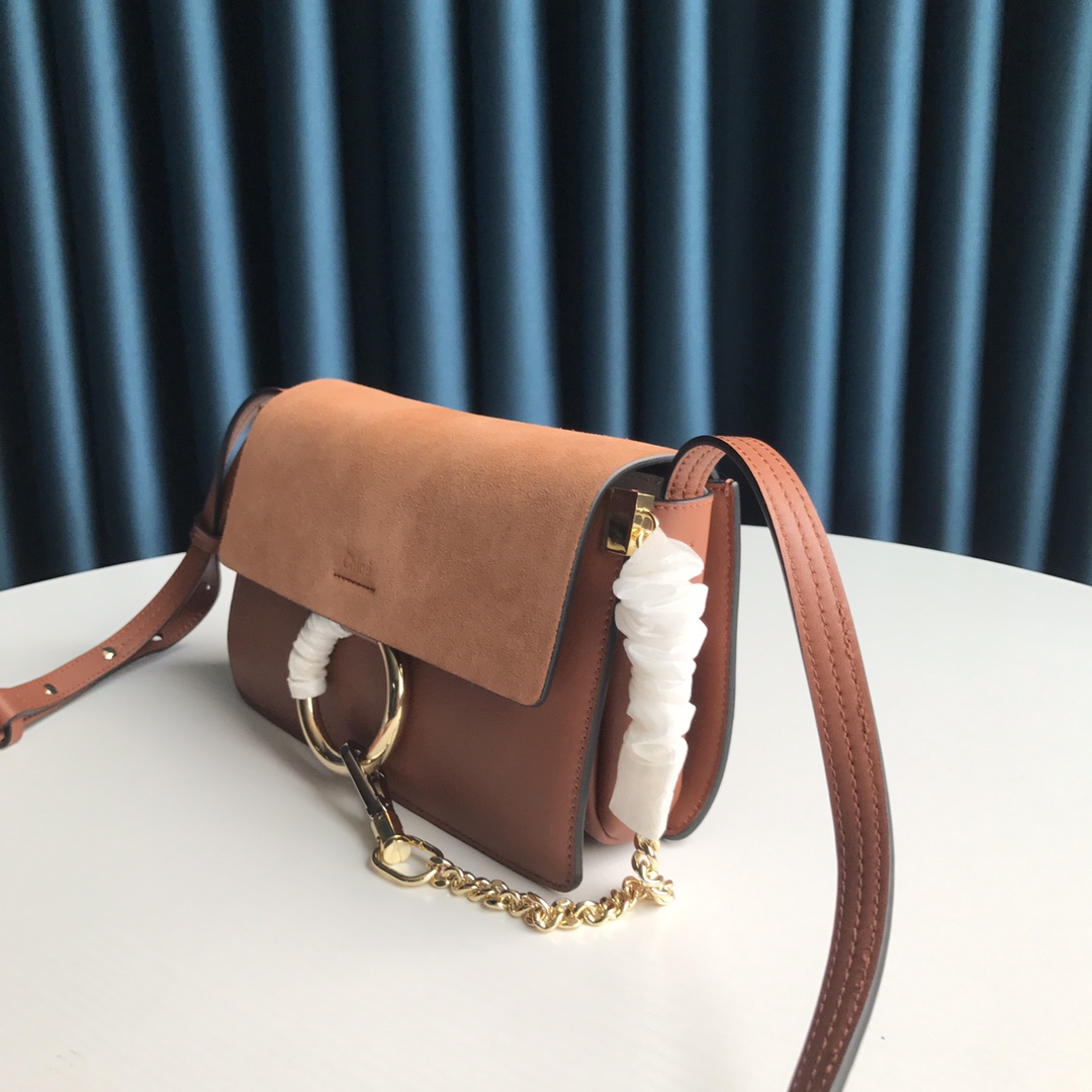 CHLOÉ FAYE SMALL SHOULDER BAG Classic Tobacco CHC15US127 24 x 7 x 15 cm