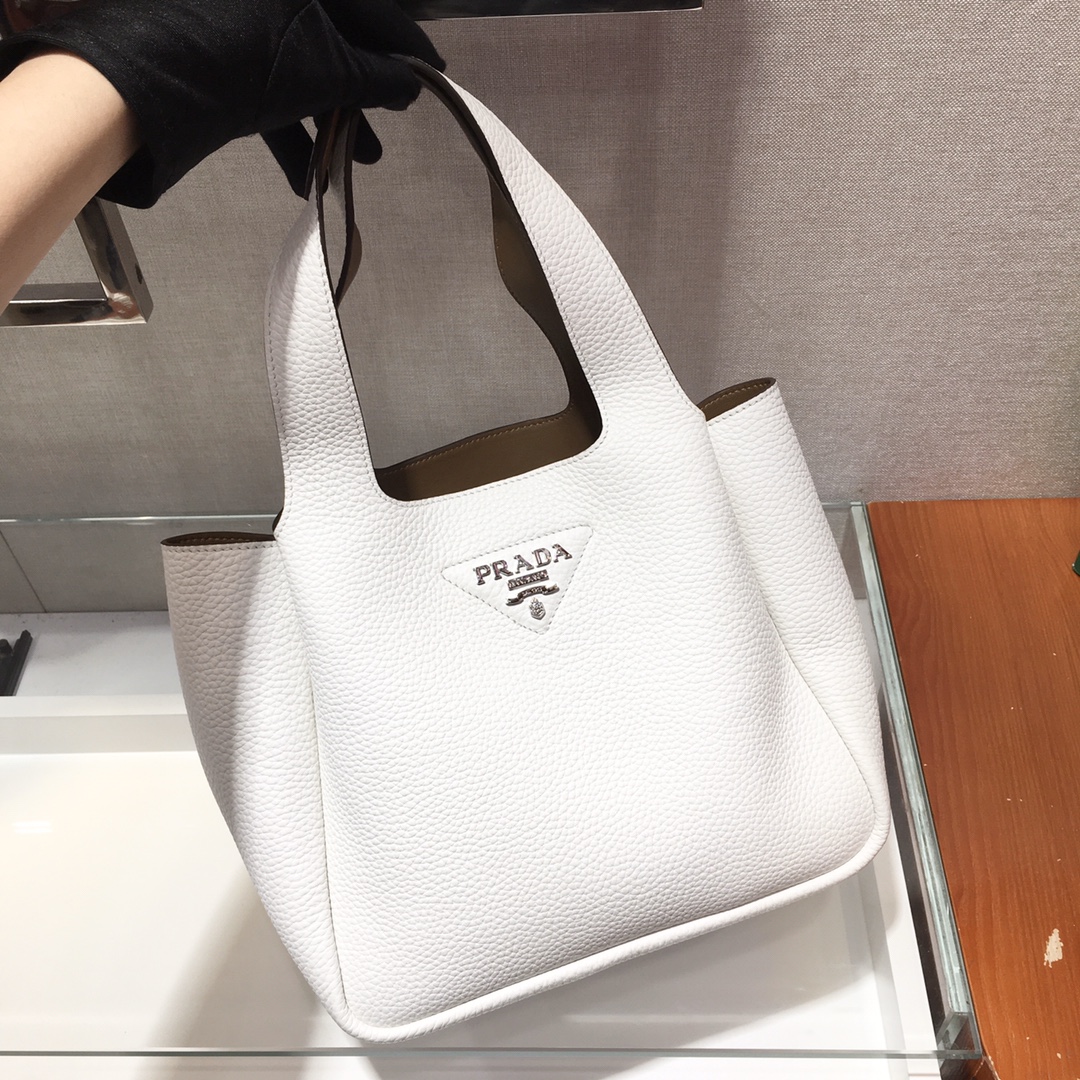 Pra*a dynamique leather handbag white and caramel 1bg335 25 x 21.5 x 14 cm