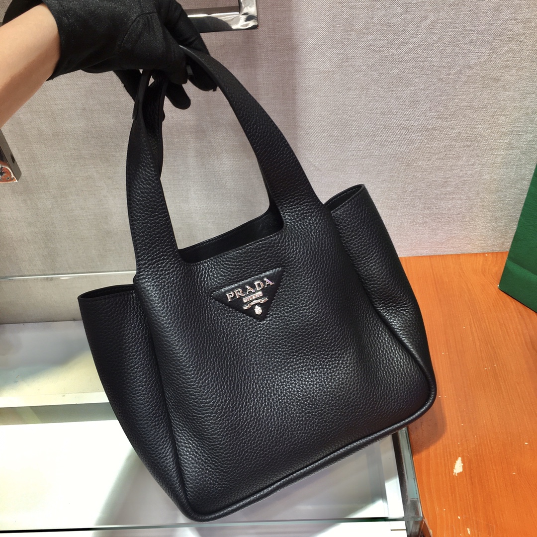 Pra*a dynamique leather handbag black 1bg335 25 x 21.5 x 14 cm