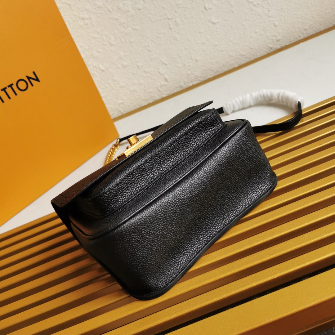 l0vis Vvtt0n lockme chain bag black m57073 23 x 17 x 11 cm