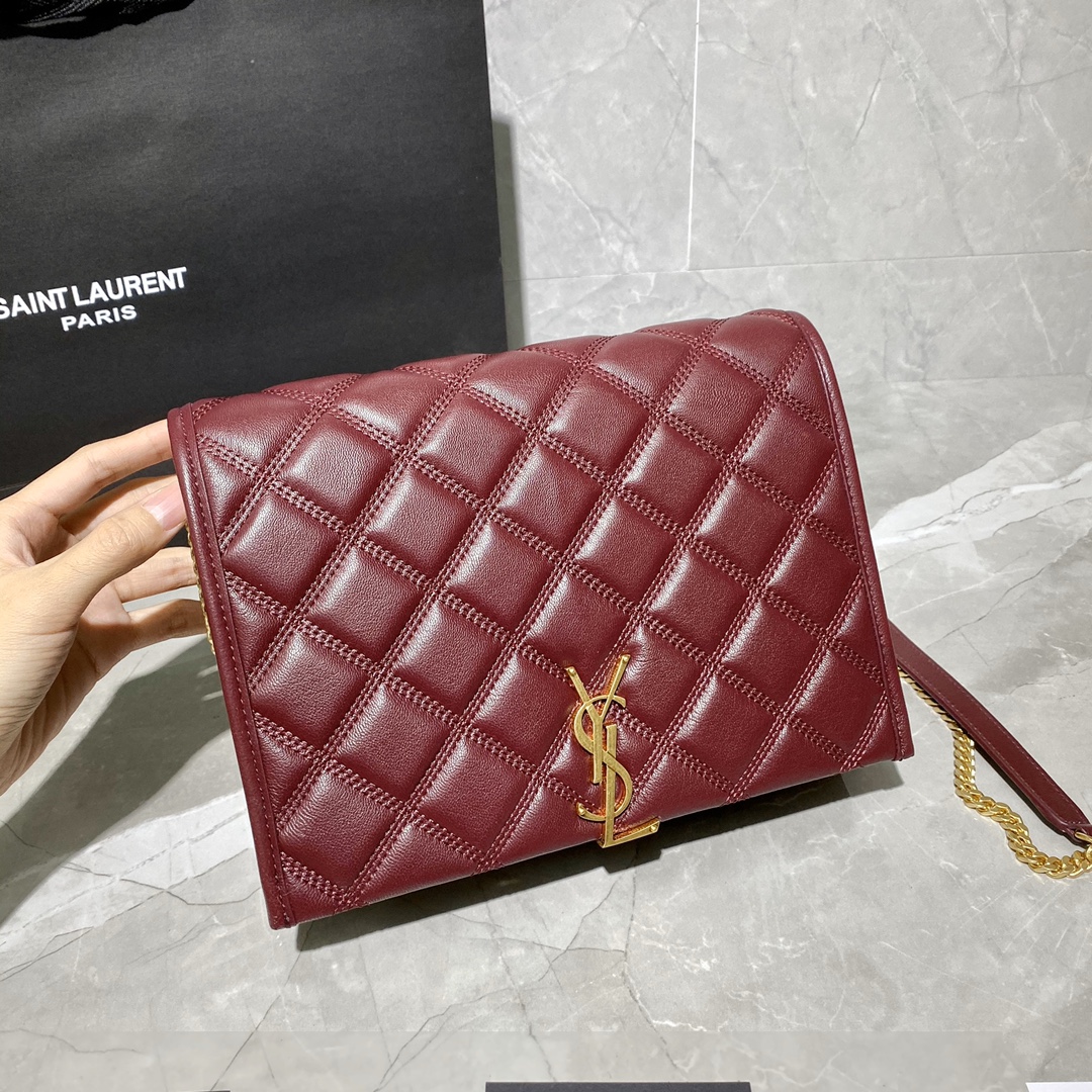 Y51 becky mini chain bag in carrÉ-quilted lambskin burgundy 6507691 25 x 17 x 7 cm