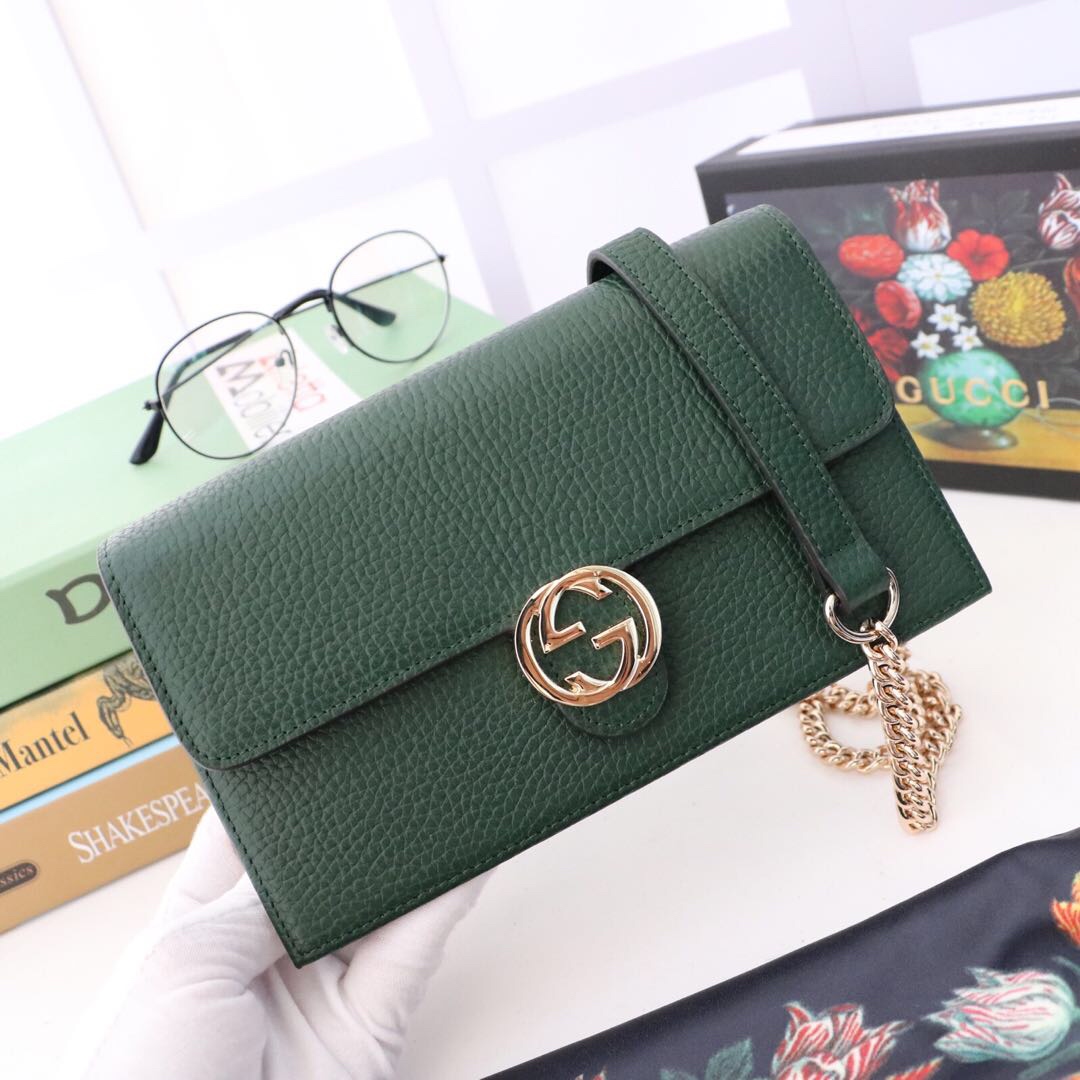 Gvc*1 interlocking wallet on chain dark green leather 510314 19.5 x 12 x 3.5 cm