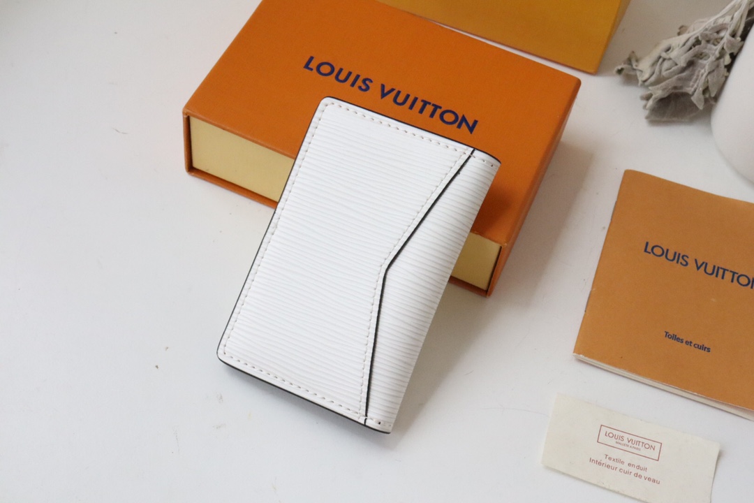 l0vis Vvtt0n pocket organizer epi leather white m80768 8 x 11 x 1 cm