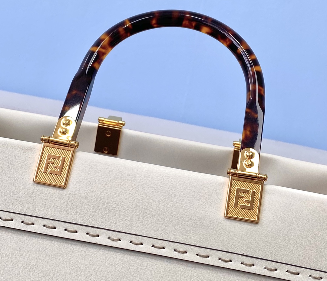 F**di medium sunshine leather shopper white 8bh386 36 x 13 x 32 cm